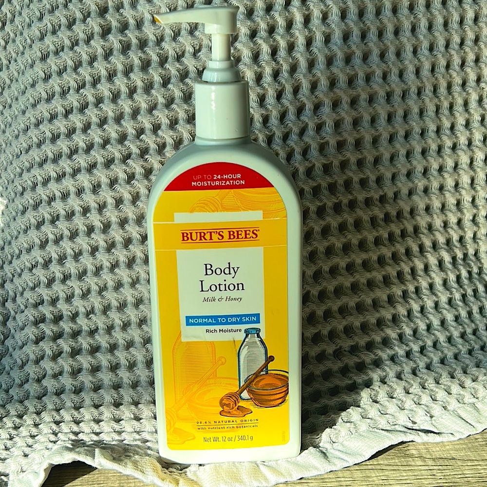Burt’s Bees all natural Body lotion: Rich moister Milk and Honey